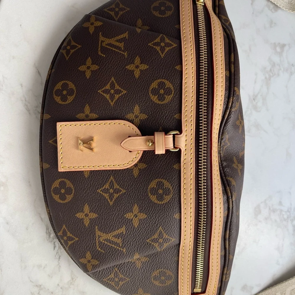 Louis Vuitton Monogram High Rise BumBag - Picture 2 of 14